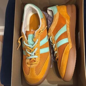 NEW! Steve Madden Orange and Mint Sneakers